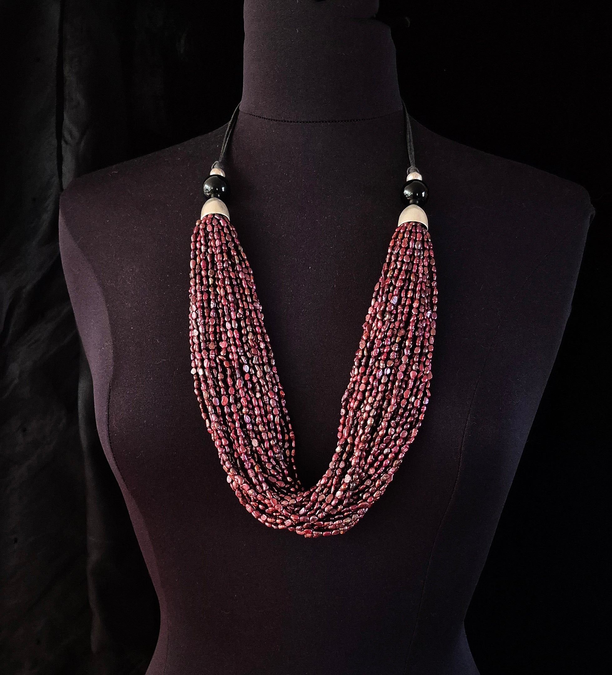 RED PEARL TORSADE  WITH SILVER