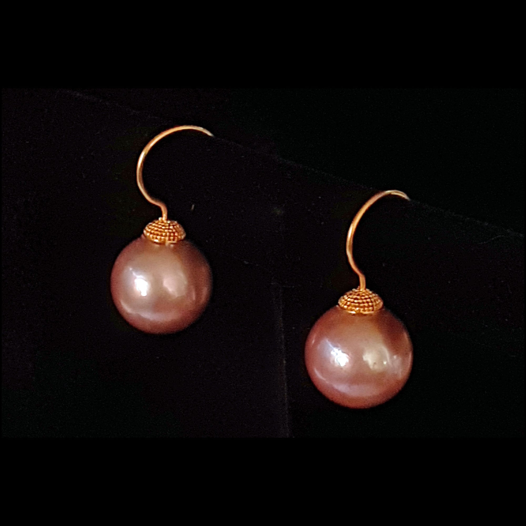 18K GOLD LARGE PINK FRESHWATER PEARLS