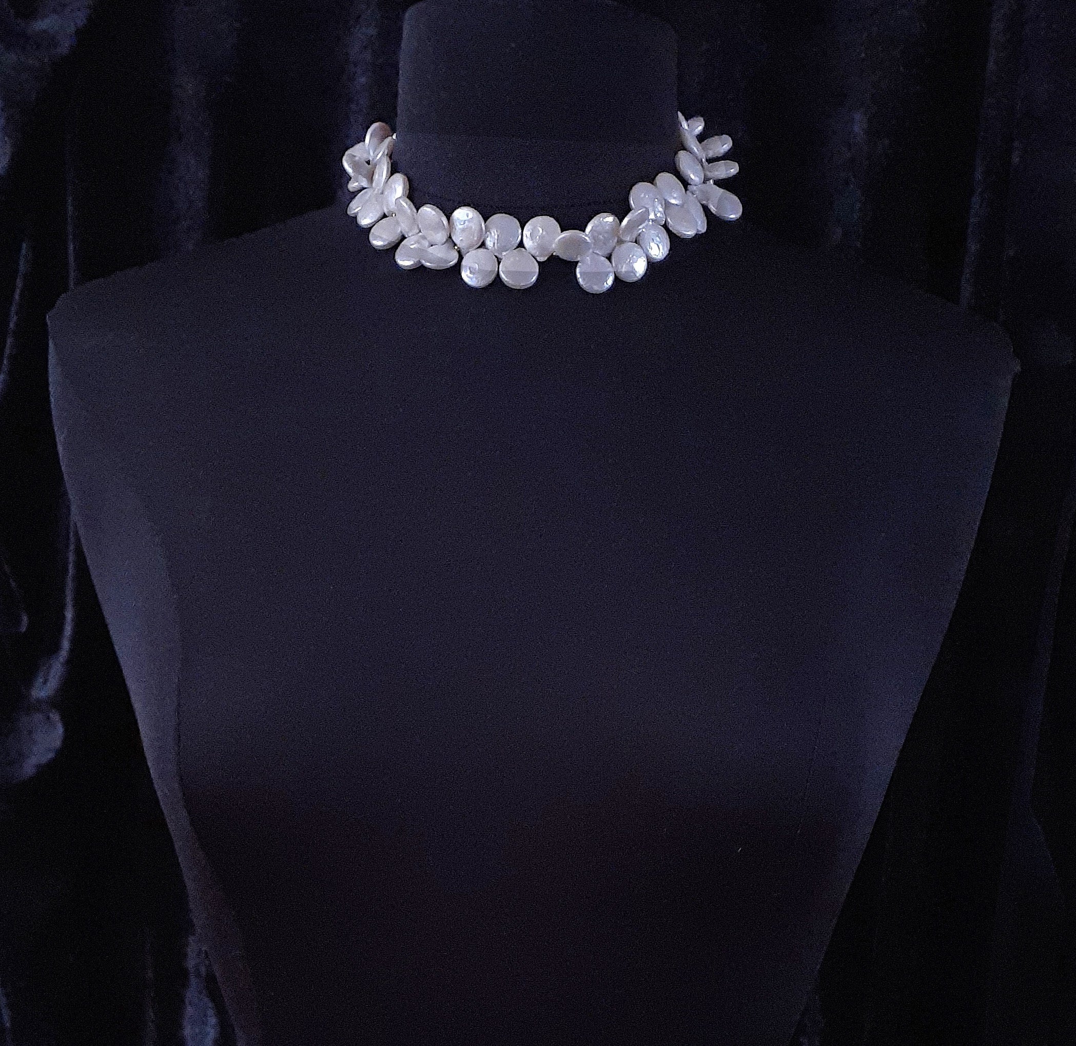 WHITE PEARL DROP BRACELET/CHOKER - 2 in 1