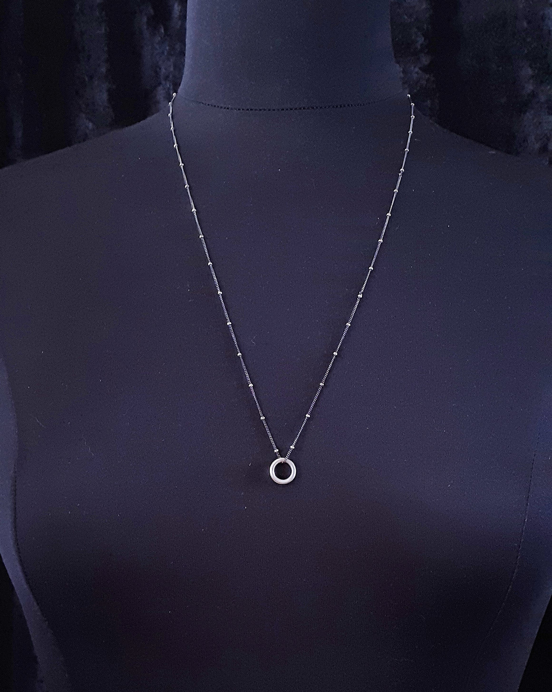 CIRCLE PENDANT NECKLET