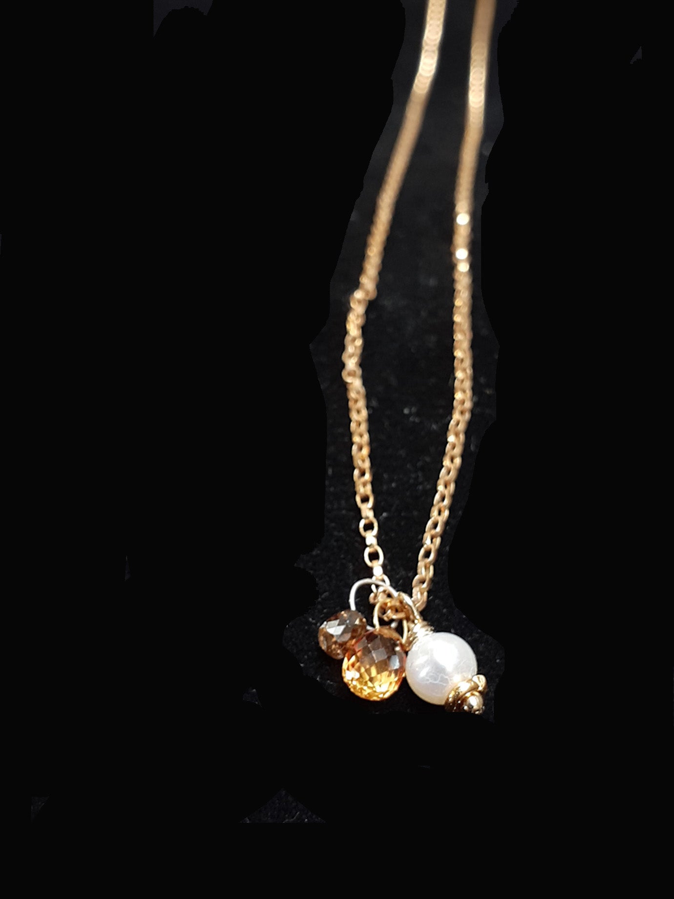 MIni-Necklet Cognac Diamond + Sapphire Drop with White Freshwater Pearl