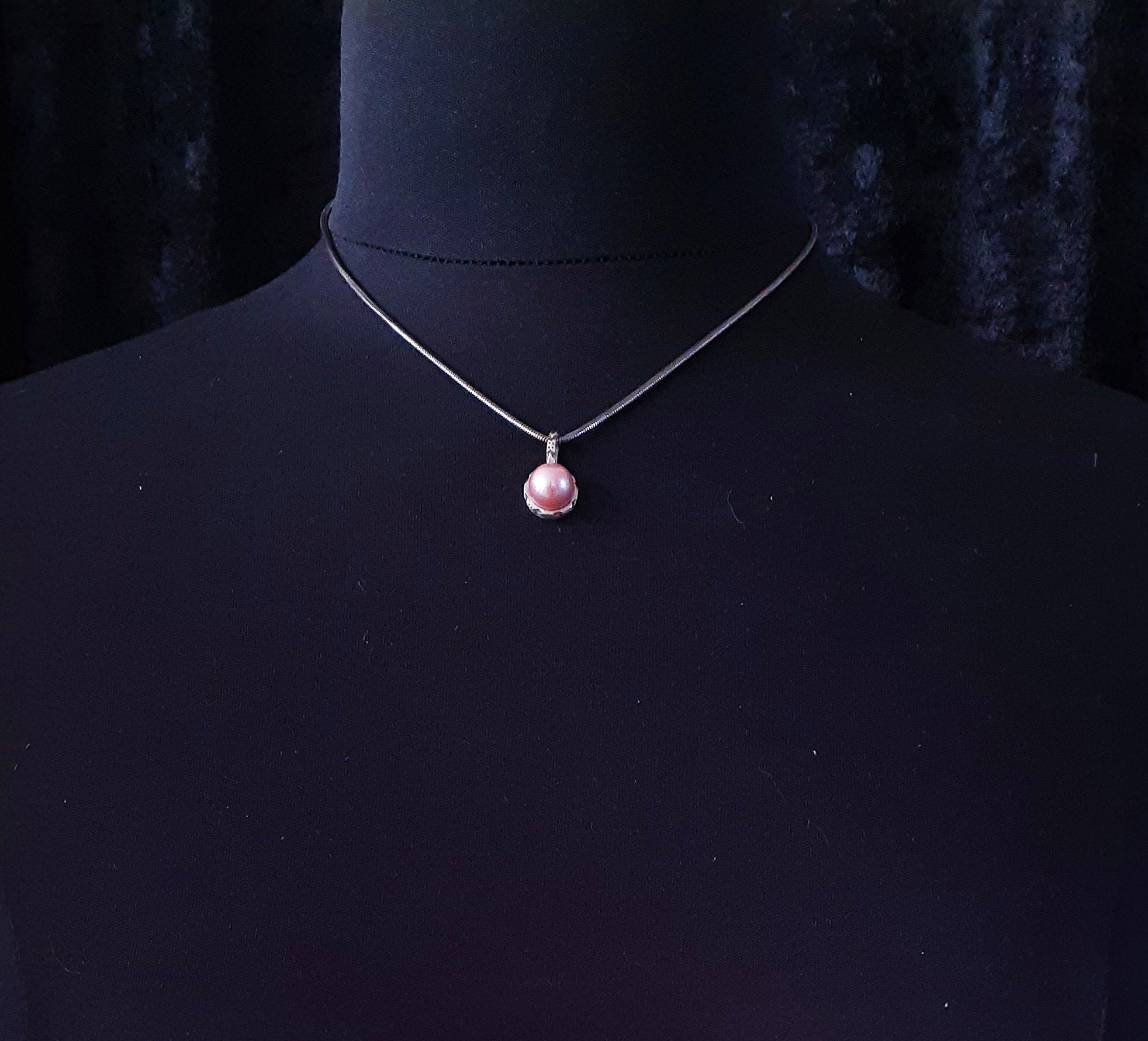 NATURAL COLOR PINK PEARL + SILVER PENDANT